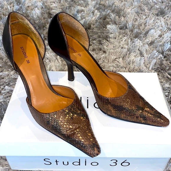 Studio 36 Heels - Picture 2 of 2